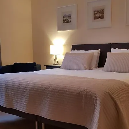 Mountain View Bed & Breakfast, Kenmare, Co. Kerry, Ireland * 肯梅尔