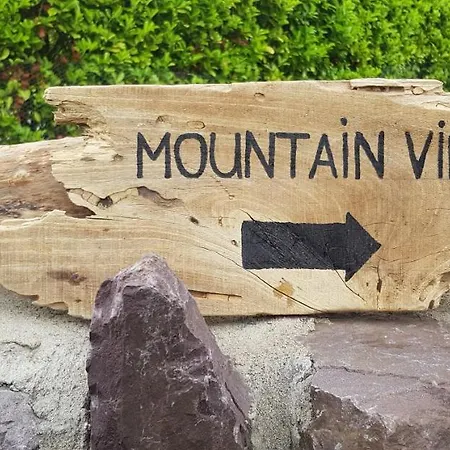 Mountain View Bed & Breakfast, Kenmare, Co. Kerry, Ireland * 肯梅尔