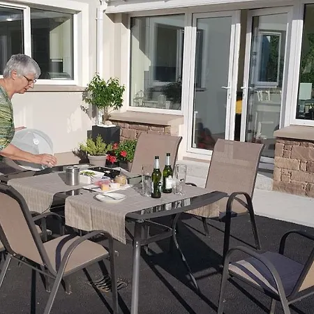 Mountain View Bed & Breakfast, Kenmare, Co. Kerry, Ireland *