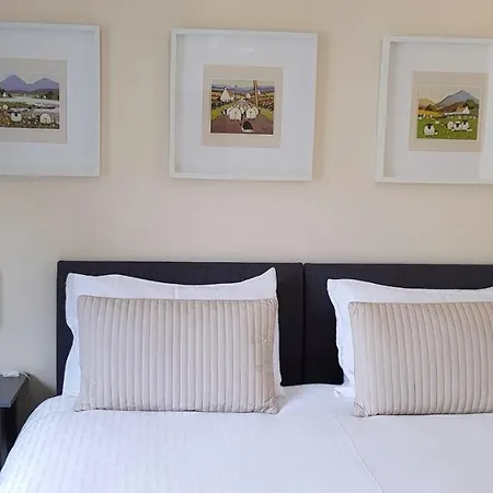 Mountain View Bed & Breakfast, Kenmare, Co. Kerry, Ireland * Kenmare