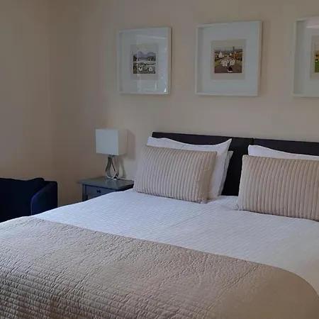 Mountain View Bed & Breakfast, Kenmare, Co. Kerry, Ireland 住宿加早餐酒店 *